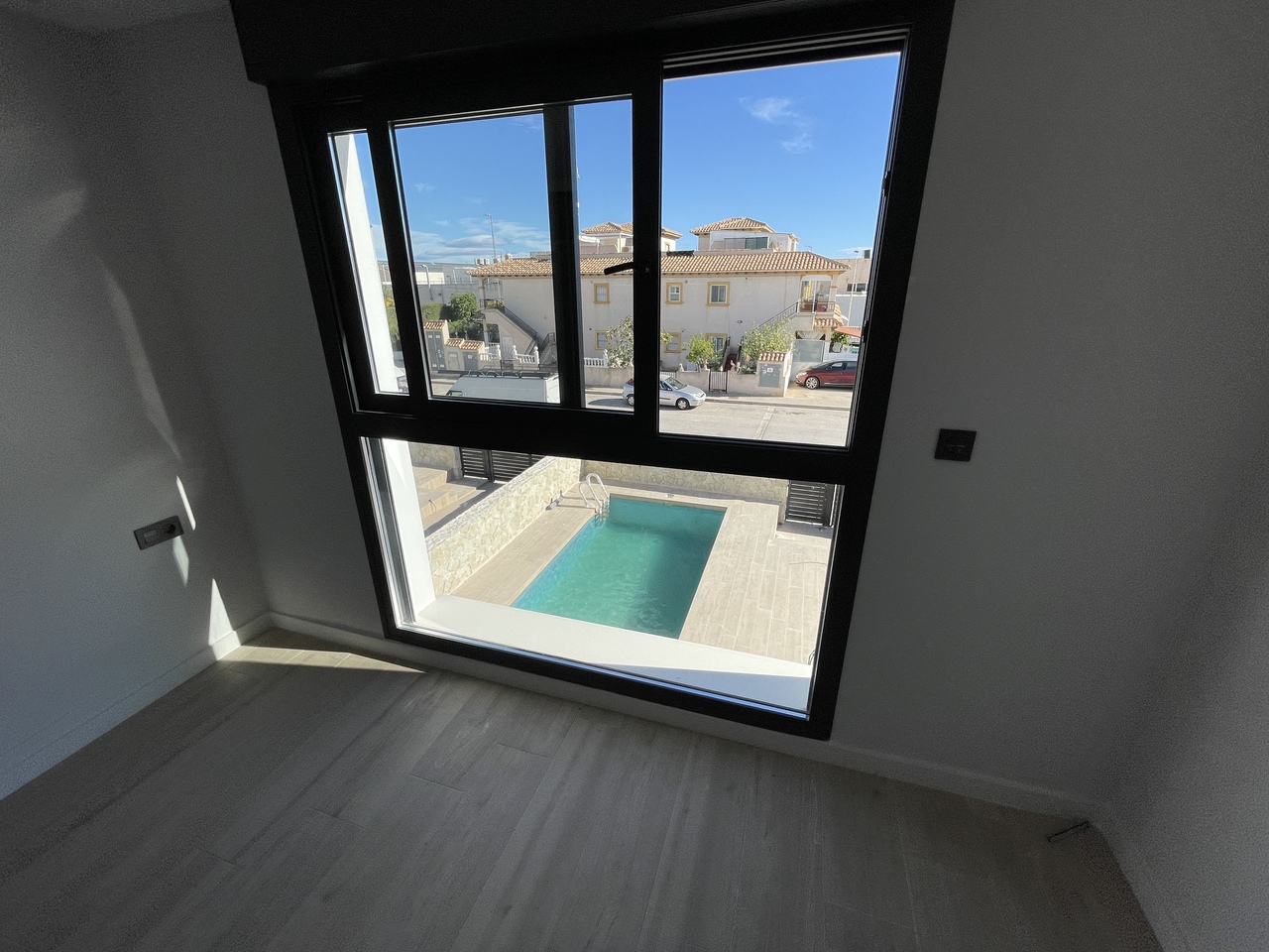 4-Bedroom Apartment in Zona Pueblo, Pilar de la Horadada - Image 13