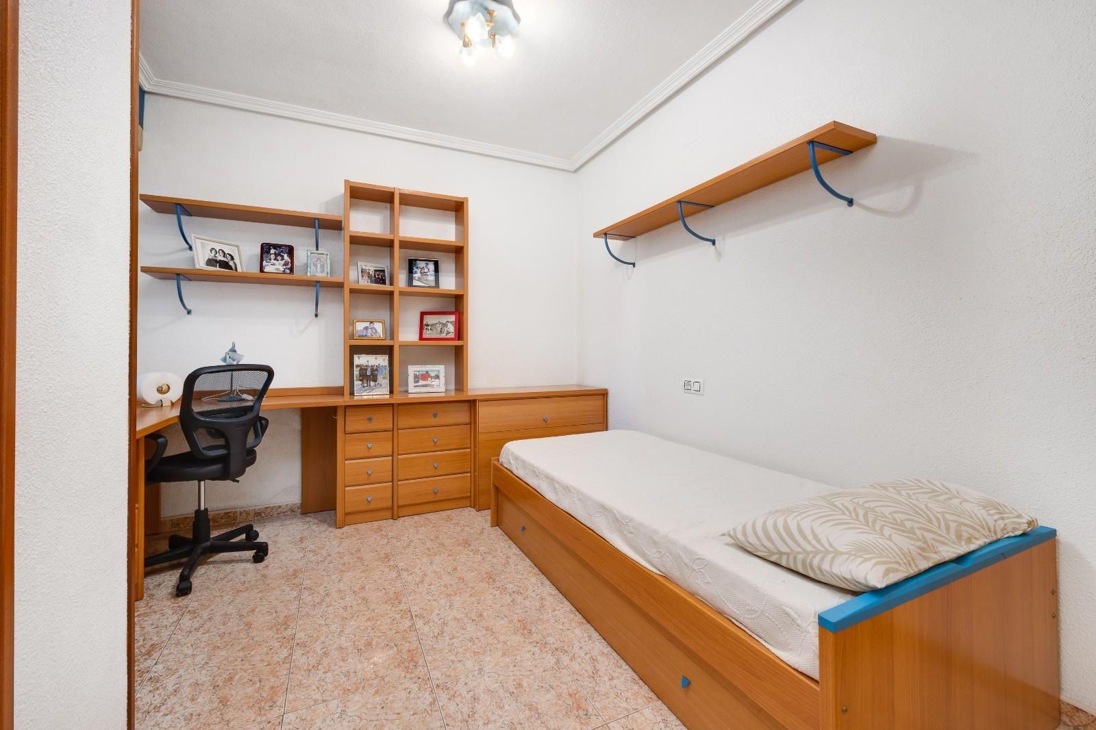 3-Bedroom Apartment in Torrevieja, Torrevieja - Image 14