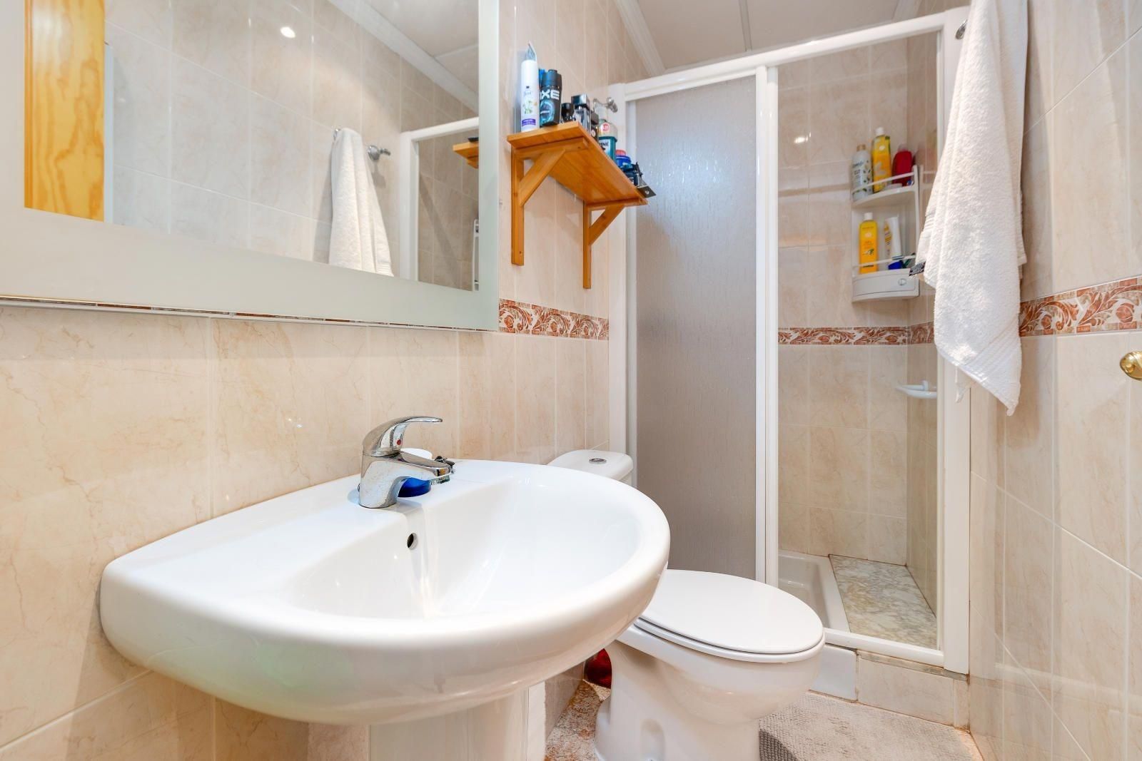 3-Bedroom Apartment in Torrevieja, Torrevieja - Image 18