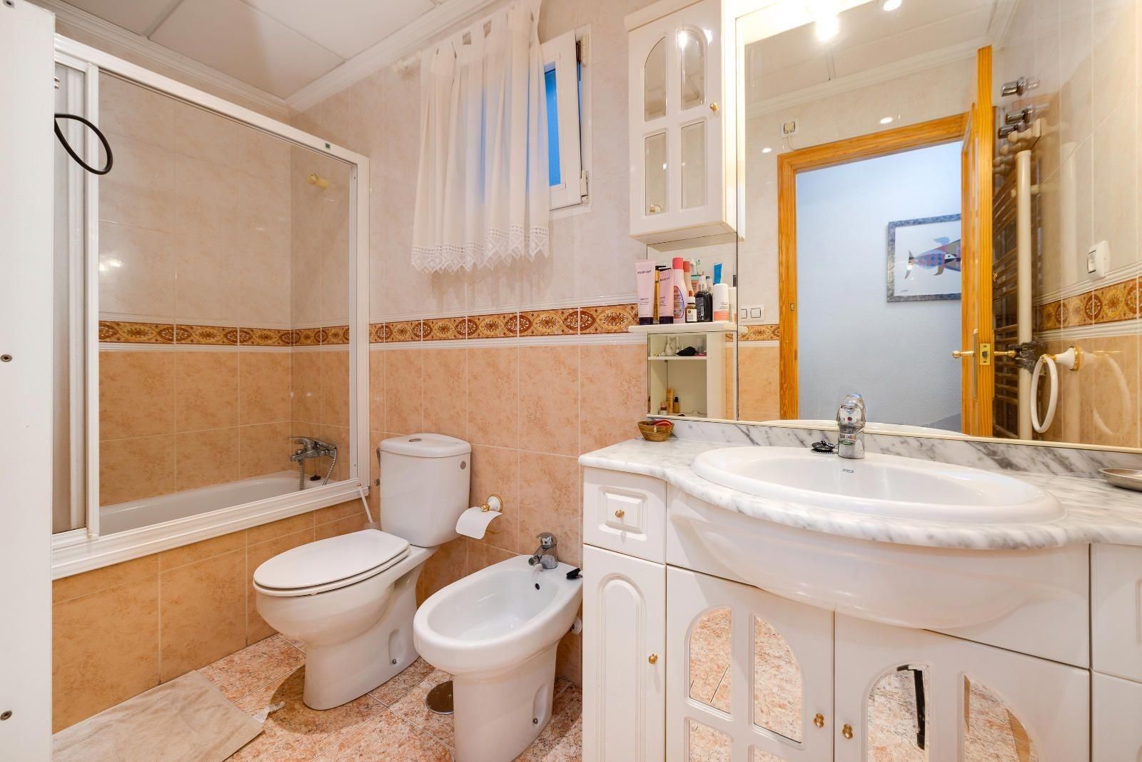 3-Bedroom Apartment in Torrevieja, Torrevieja - Image 22