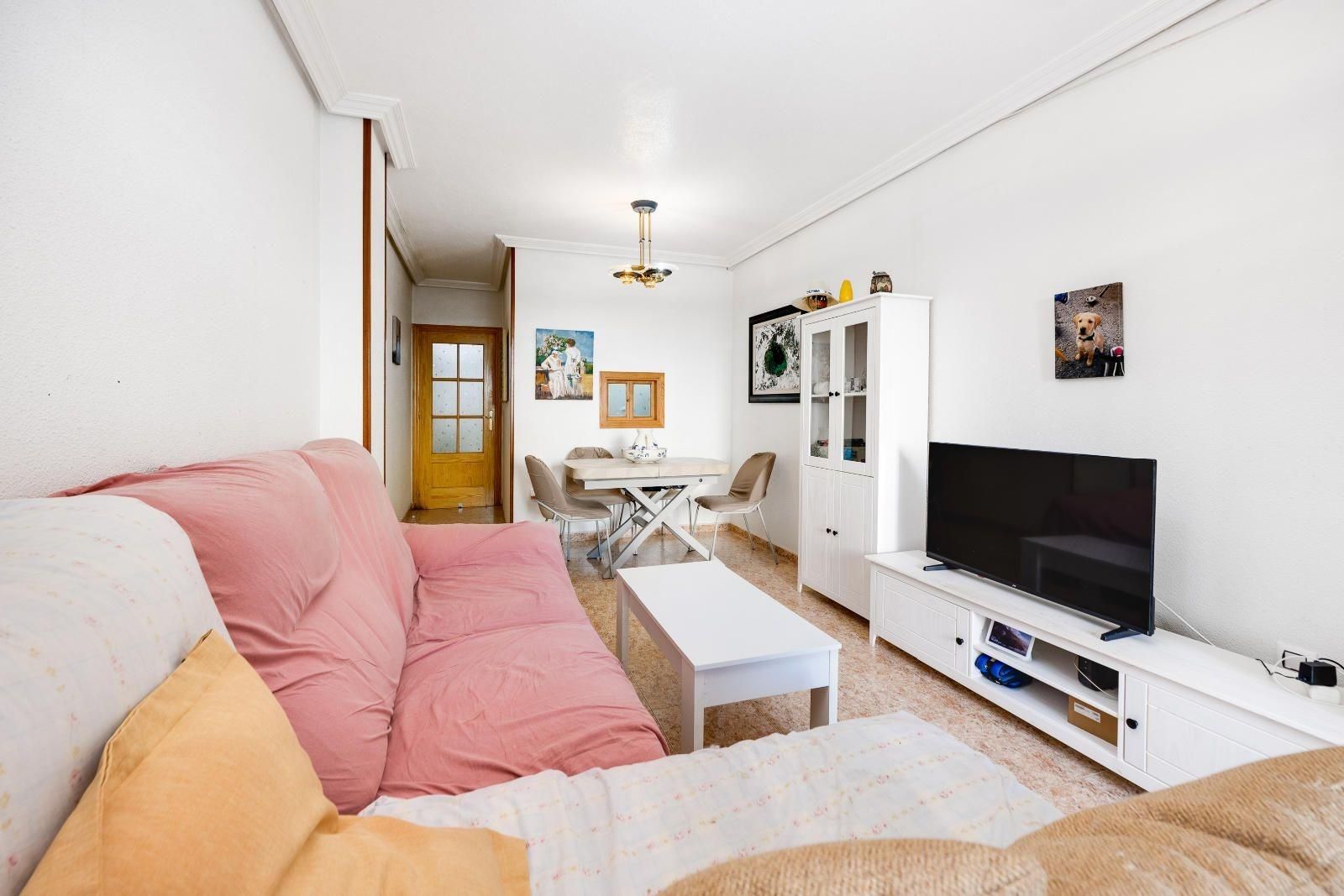 3-Bedroom Apartment in Torrevieja, Torrevieja - Image 6