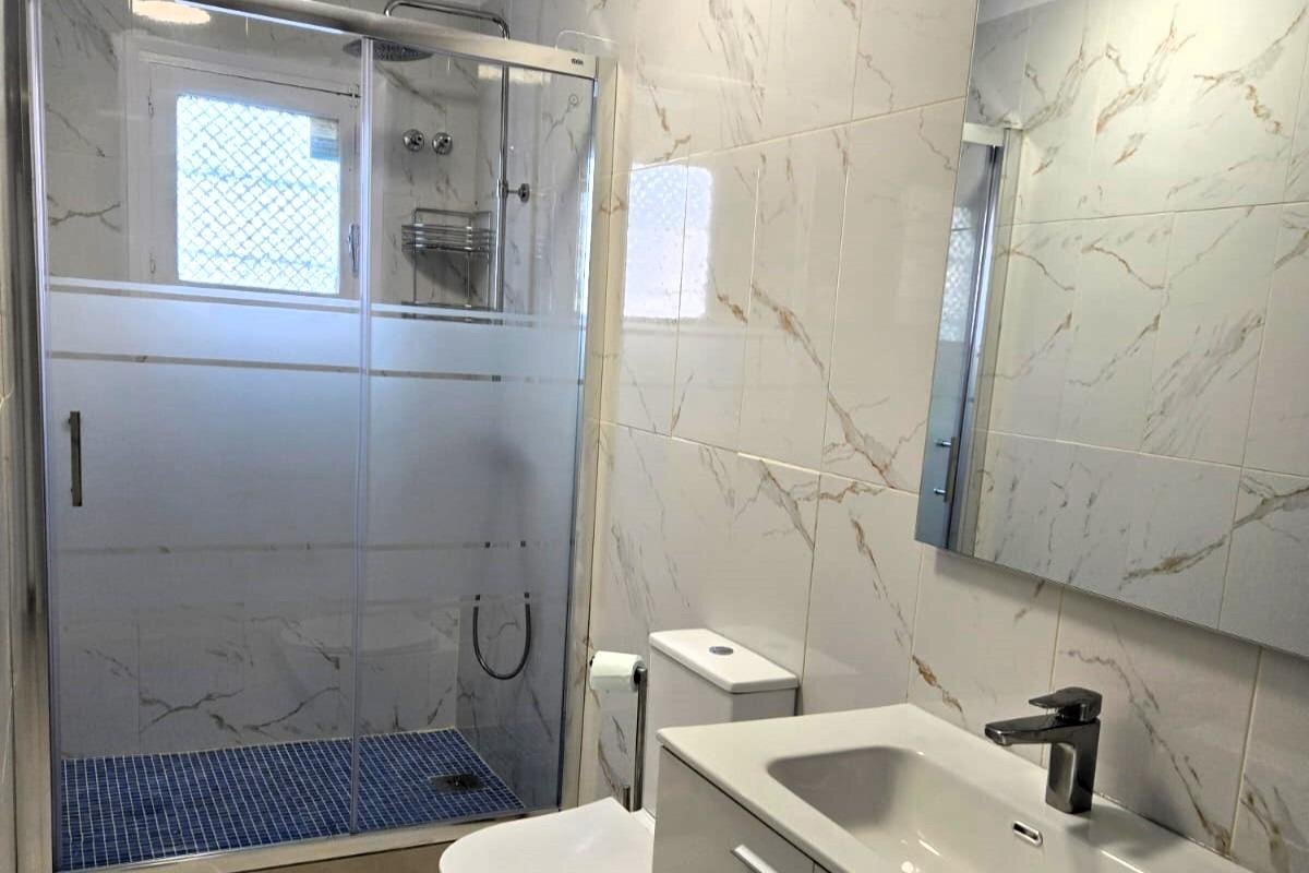 3-Bedroom House in Los Europeos, Torrevieja - Image 17