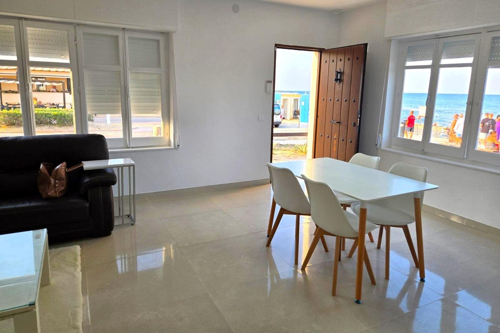 3-Bedroom House in Los Europeos, Torrevieja - Image 9