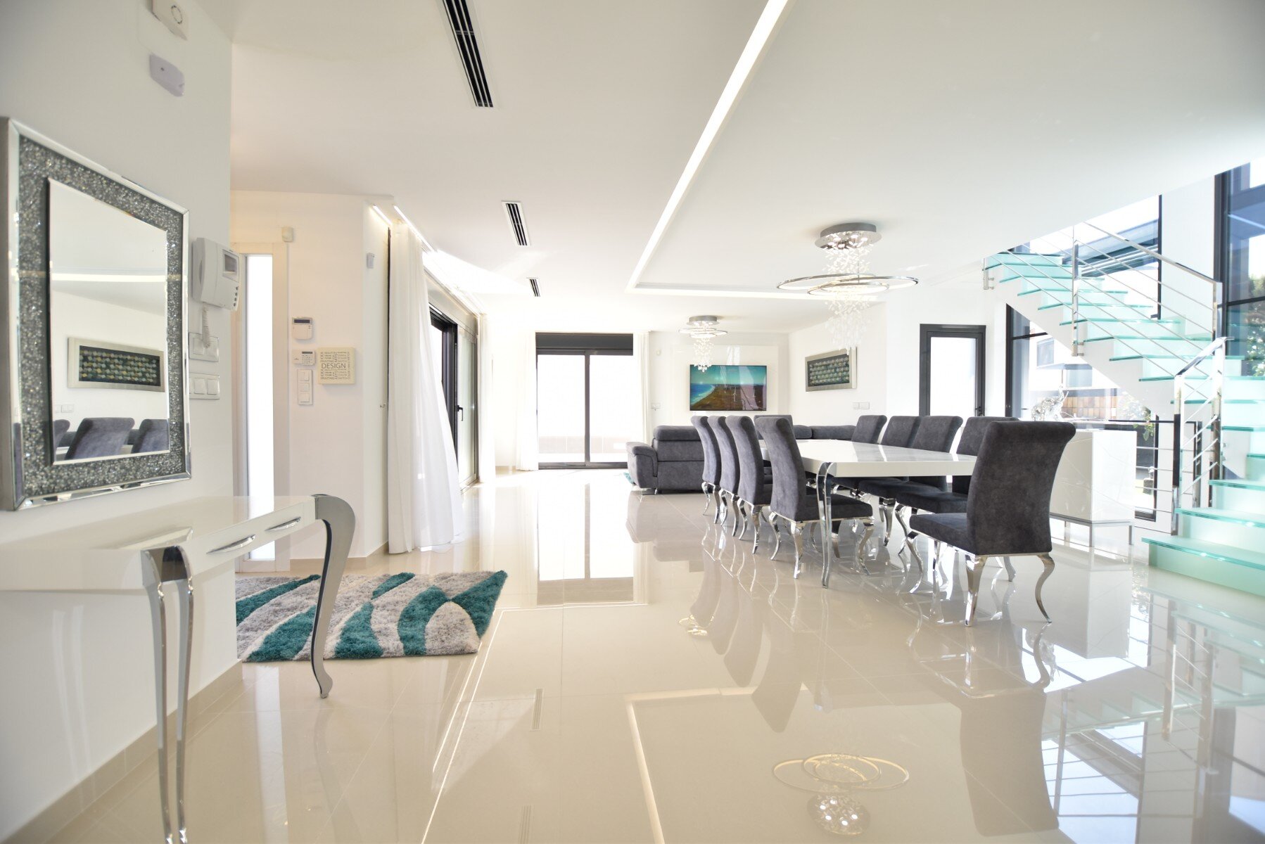 Villa met 5 Slaapkamers in Pueblo, San Miguel de Salinas - Image 13