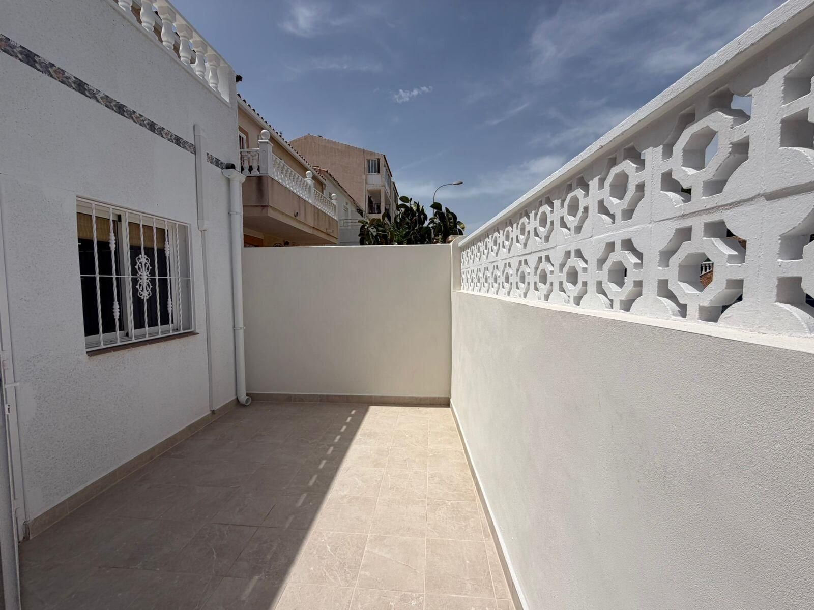 Maison de 2 Chambres à Sector 25, Torrevieja - Image 30