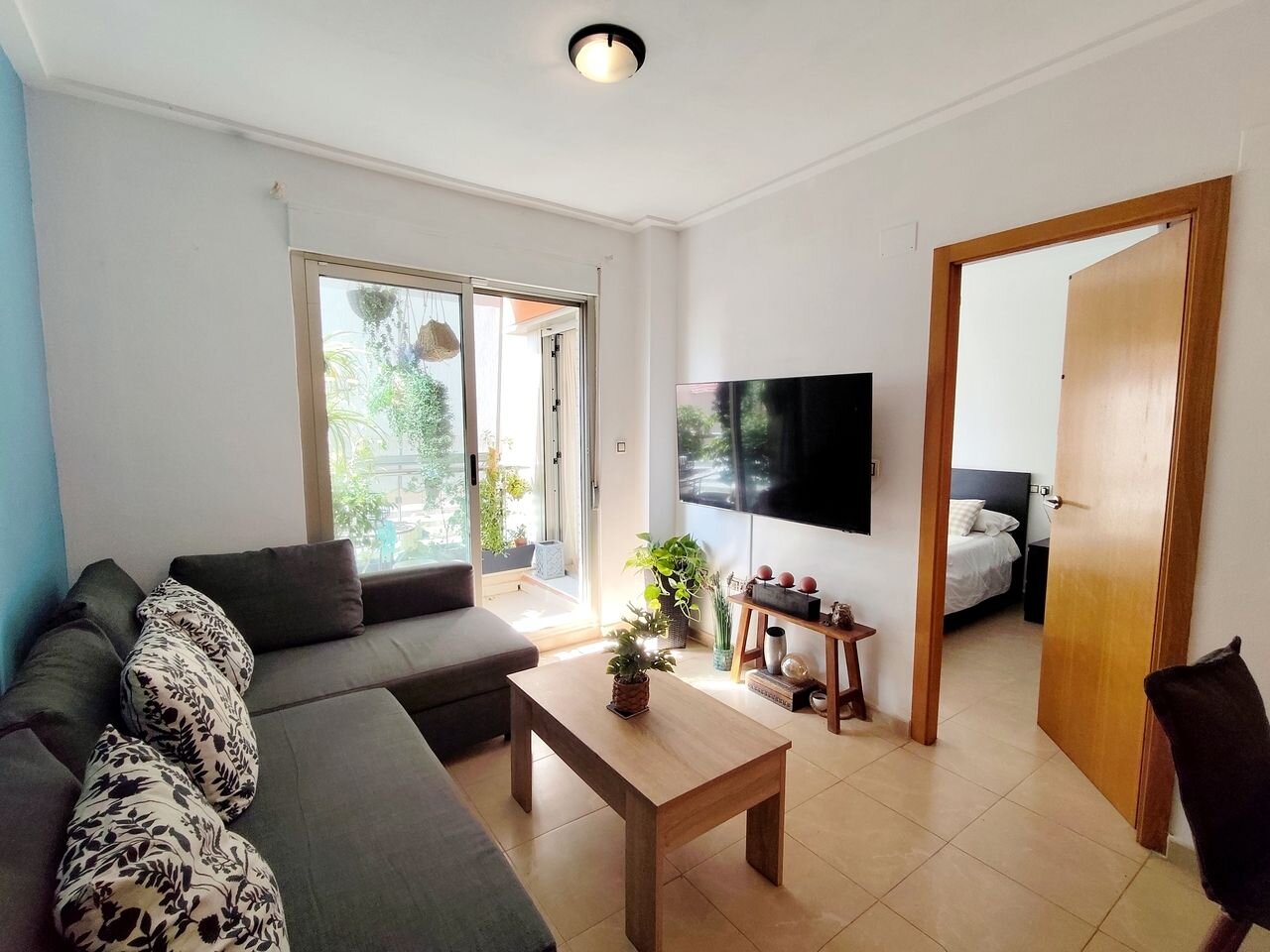 3-Bedroom Apartment in Centro, Torrevieja - Image 3