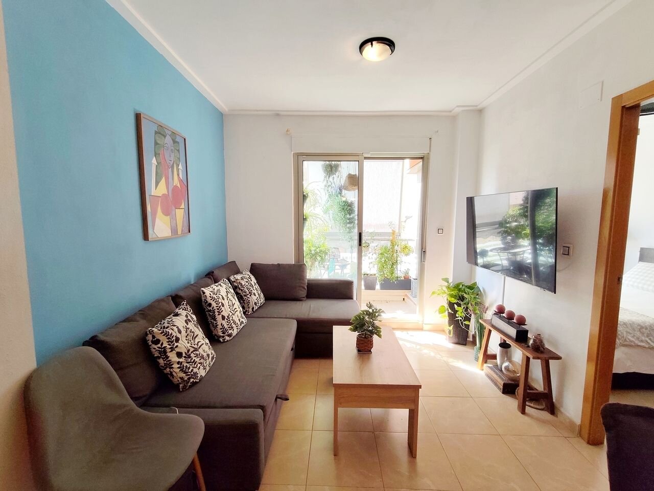 3-Bedroom Apartment in Centro, Torrevieja - Image 5