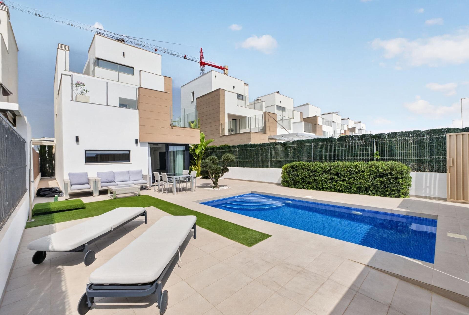 3-Bedroom Villa in El Raso, Guardamar del Segura - Image 3