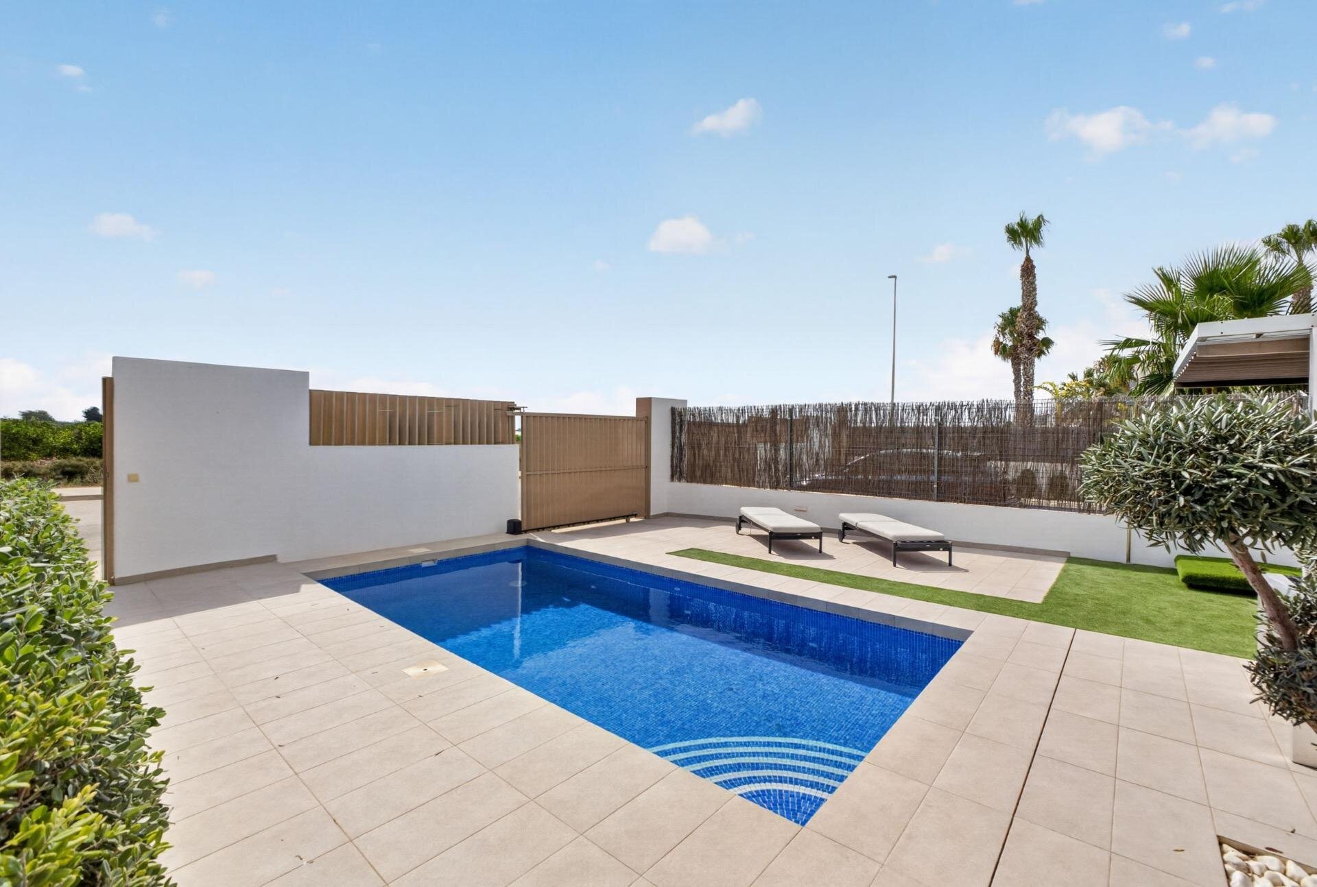 3-Bedroom Villa in El Raso, Guardamar del Segura - Image 4