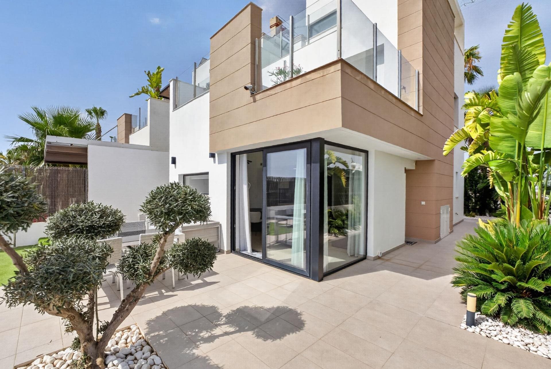 3-Bedroom Villa in El Raso, Guardamar del Segura - Image 44