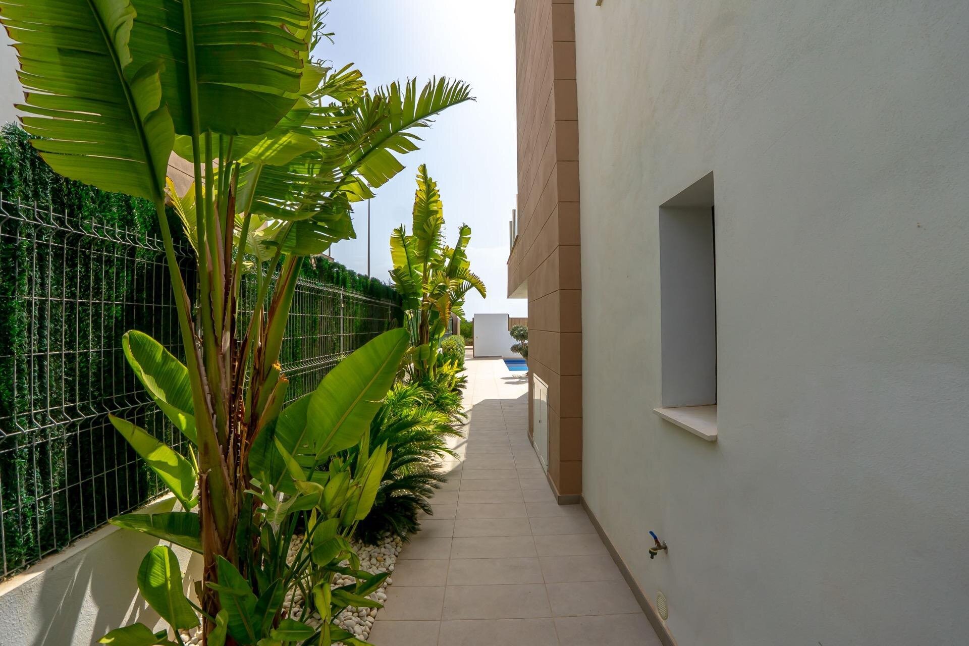 3-Bedroom Villa in El Raso, Guardamar del Segura - Image 47