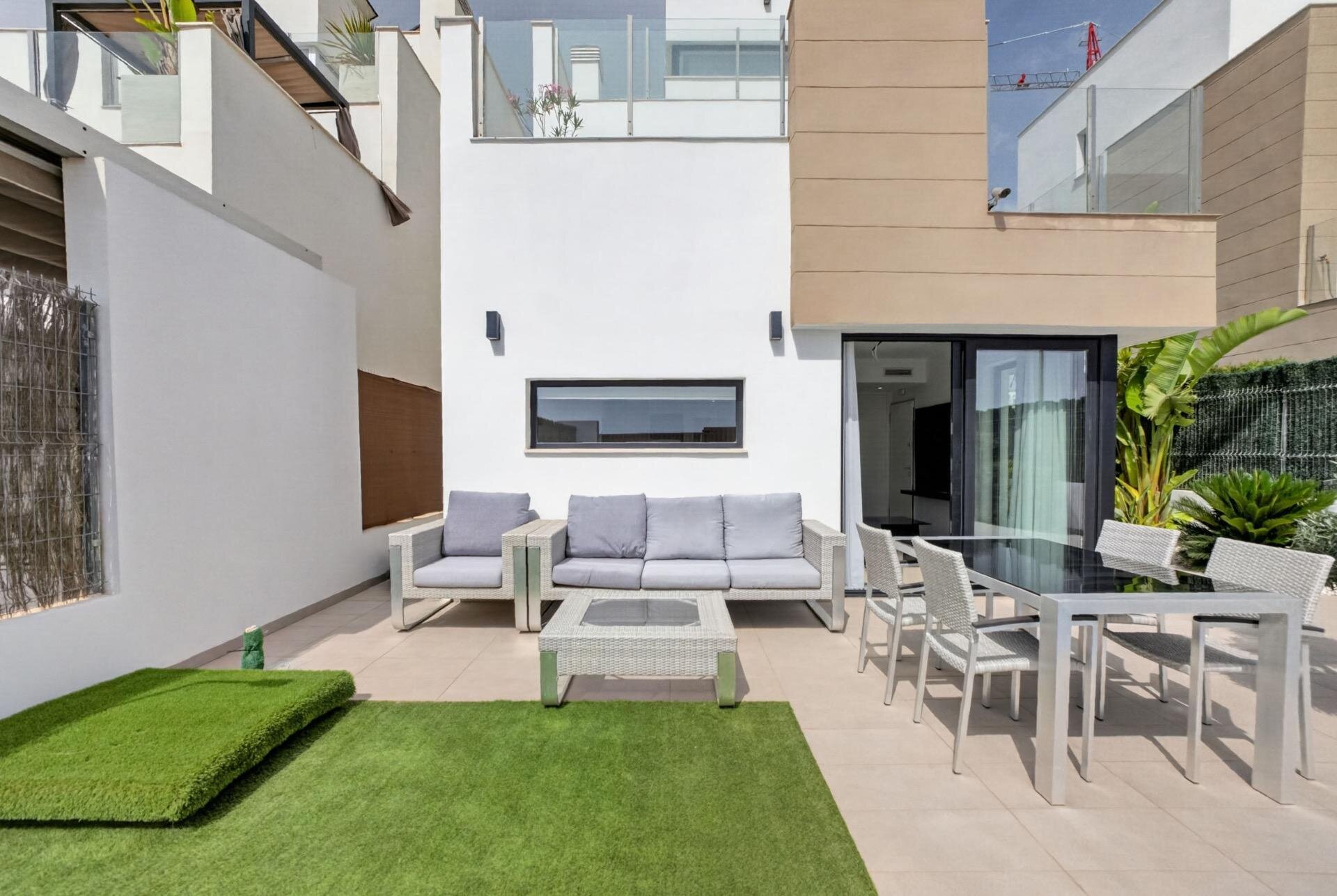 3-Bedroom Villa in El Raso, Guardamar del Segura - Image 7