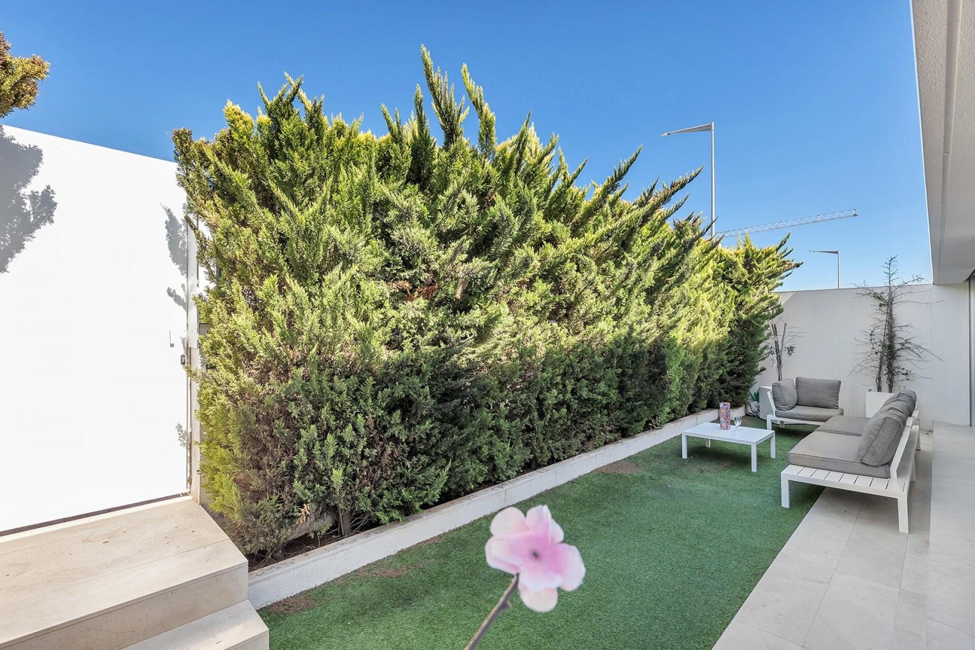 2-Bedroom Apartment in Los Balcones, Torrevieja - Image 12