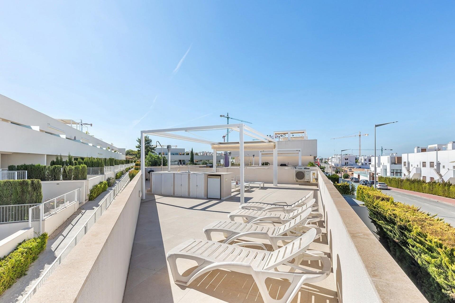 2-Bedroom Apartment in Los Balcones, Torrevieja - Image 14