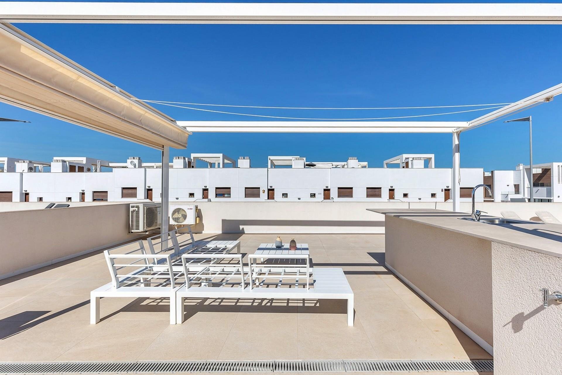 2-Bedroom Apartment in Los Balcones, Torrevieja - Image 15