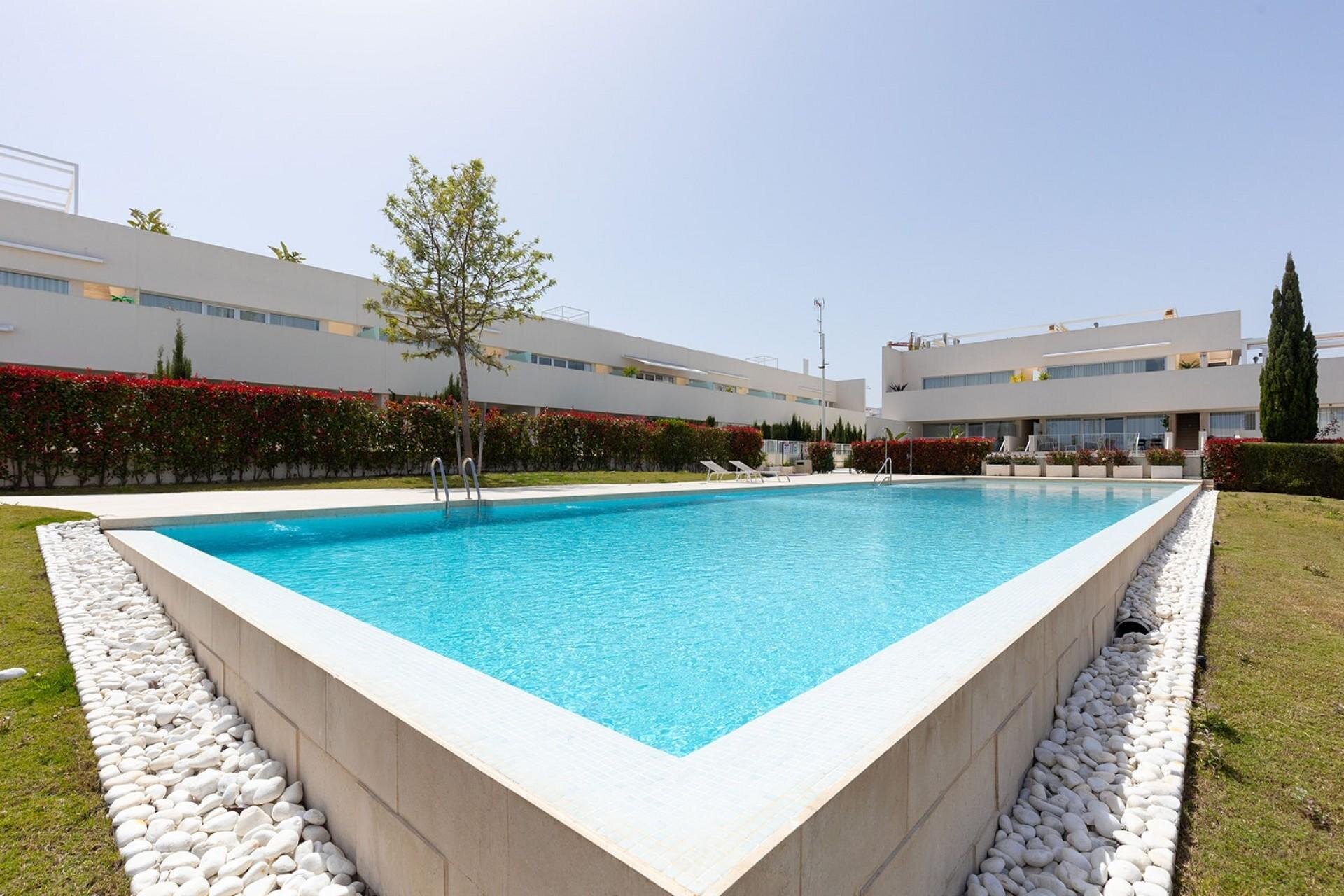 2-Bedroom Apartment in Los Balcones, Torrevieja - Image 19