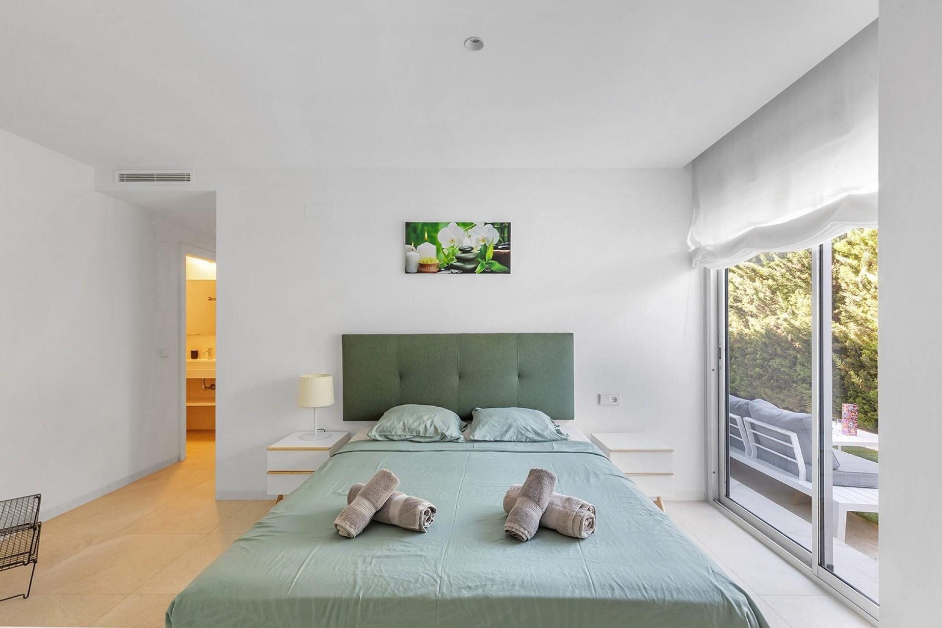 2-Bedroom Apartment in Los Balcones, Torrevieja - Image 6