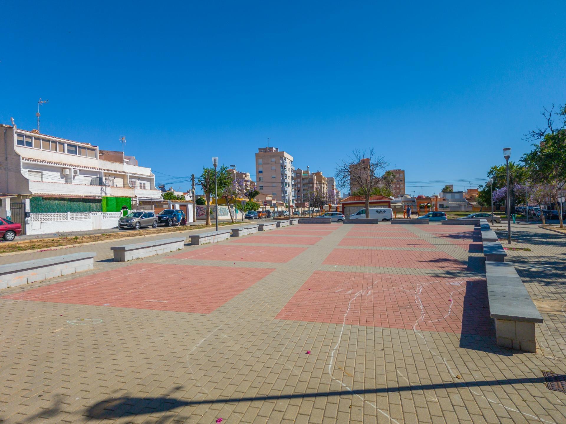 Huis met 3 Slaapkamers in Playa del Cura, Torrevieja - Image 31