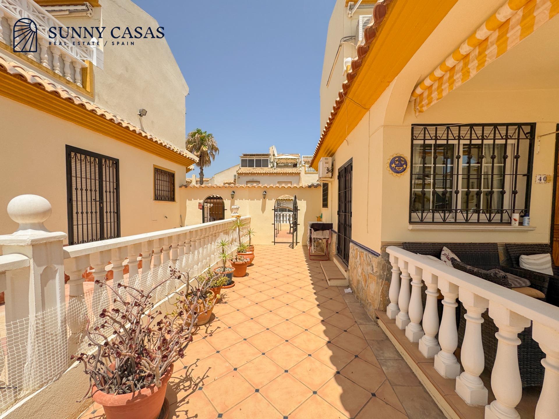 Dom bliźniak z 3 Sypialniami w La Zenia, Orihuela Costa - Image 29