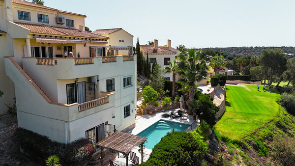 Villa de 5 Dormitorios en, Orihuela Costa