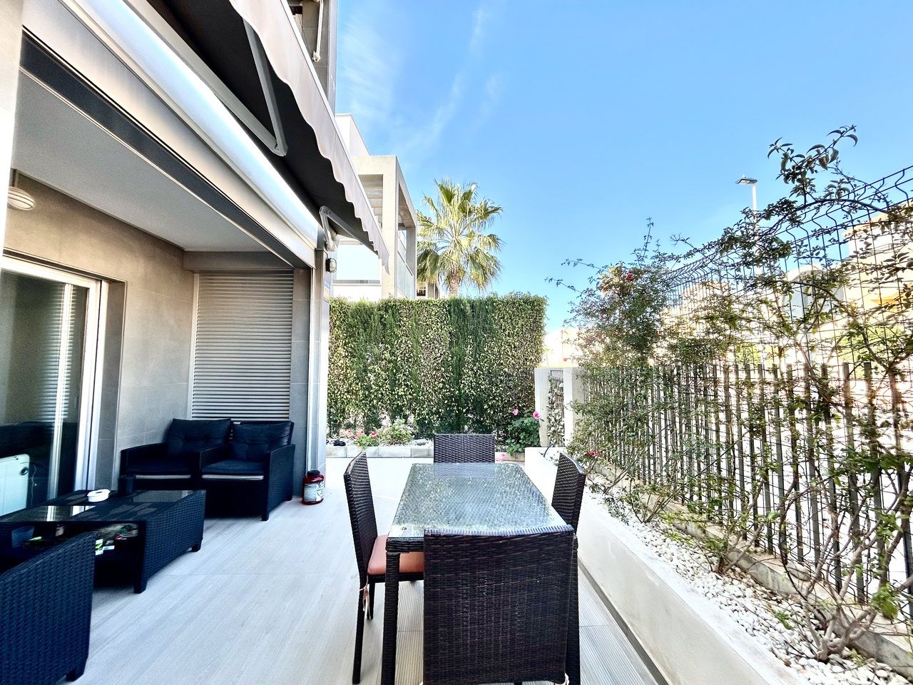 2-Bedroom Apartment in Rocio del Mar, Orihuela Costa - Image 18