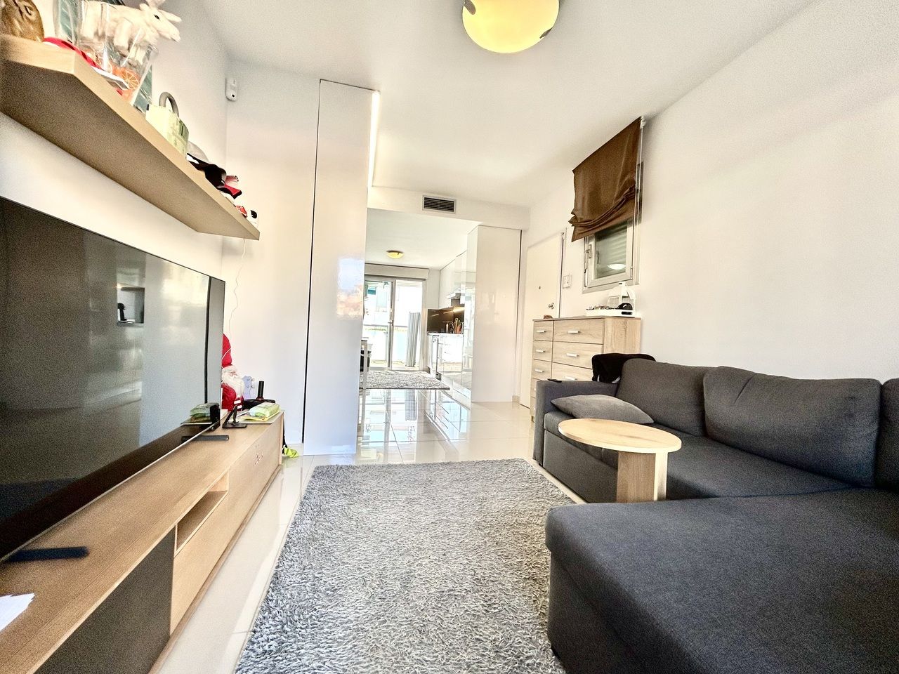 2-Bedroom Apartment in Rocio del Mar, Orihuela Costa - Image 4