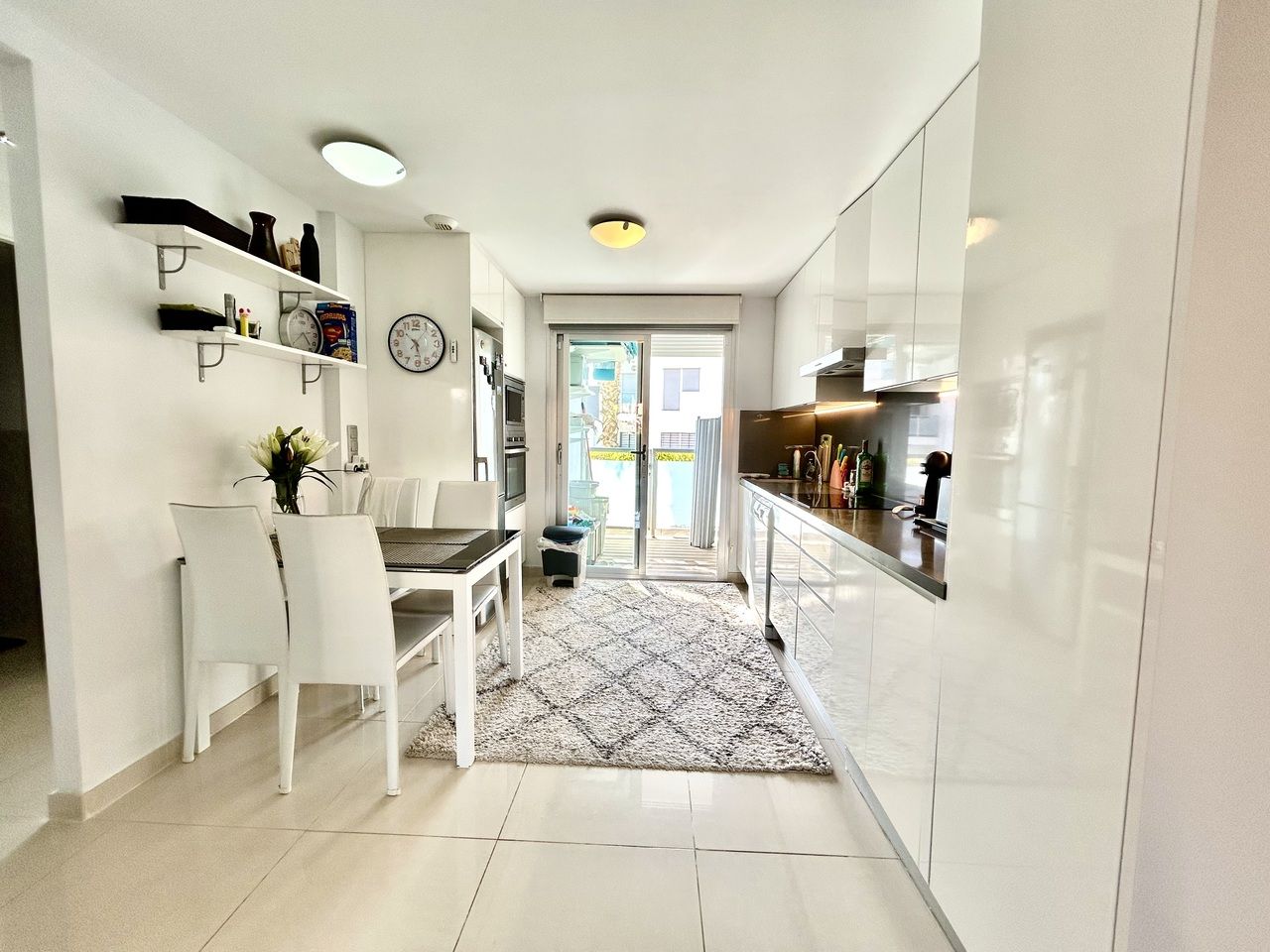 2-Bedroom Apartment in Rocio del Mar, Orihuela Costa - Image 5