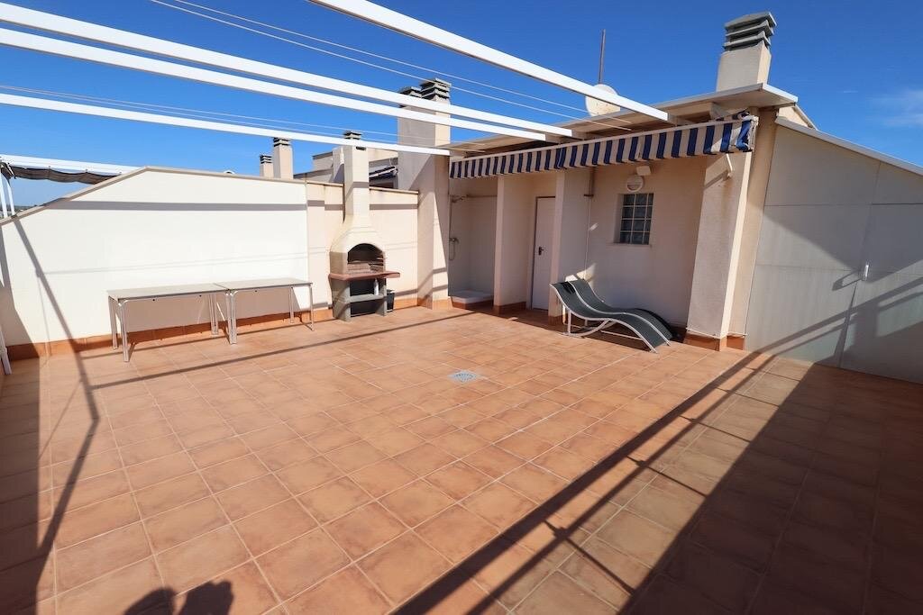 2-Bedroom Penthouse in Pilar de la Horadada - Image 28