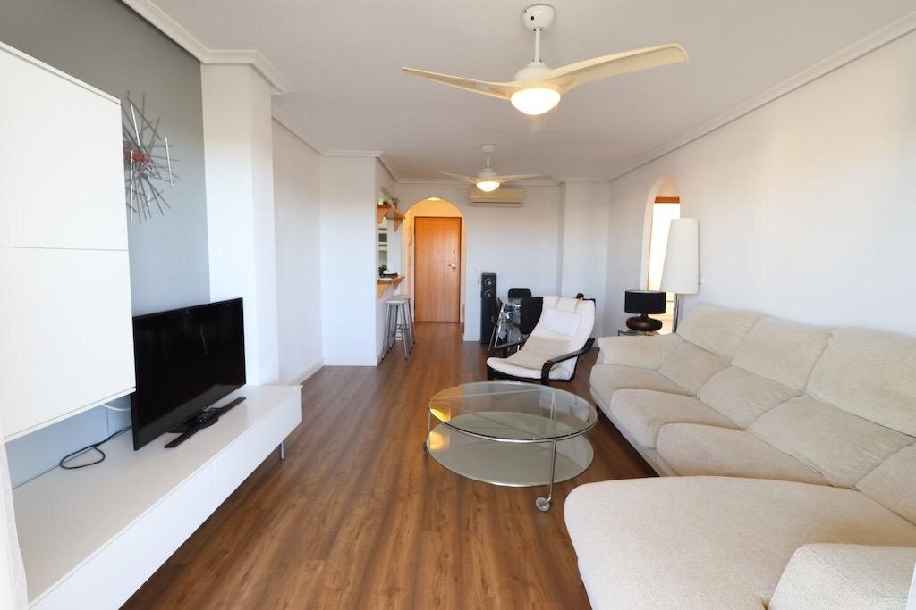 2-Bedroom Penthouse in Pilar de la Horadada - Image 8