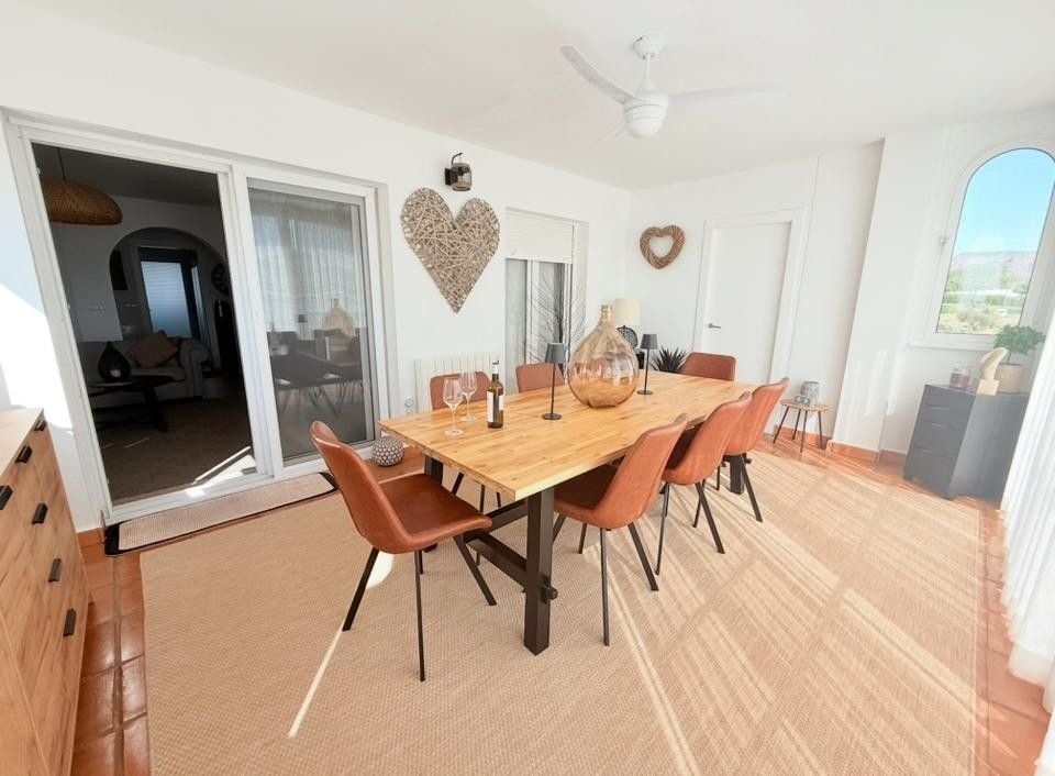 3-Bedroom Apartment in Sucina - Image 1