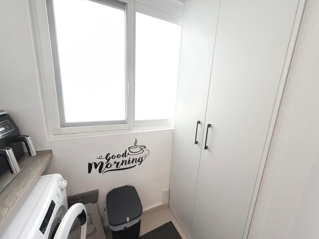 3-Bedroom Apartment in Sucina - Image 11