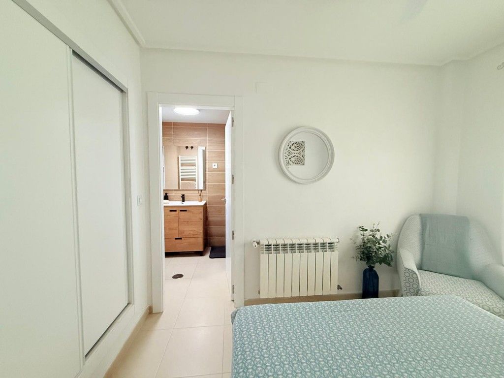 3-Bedroom Apartment in Sucina - Image 17