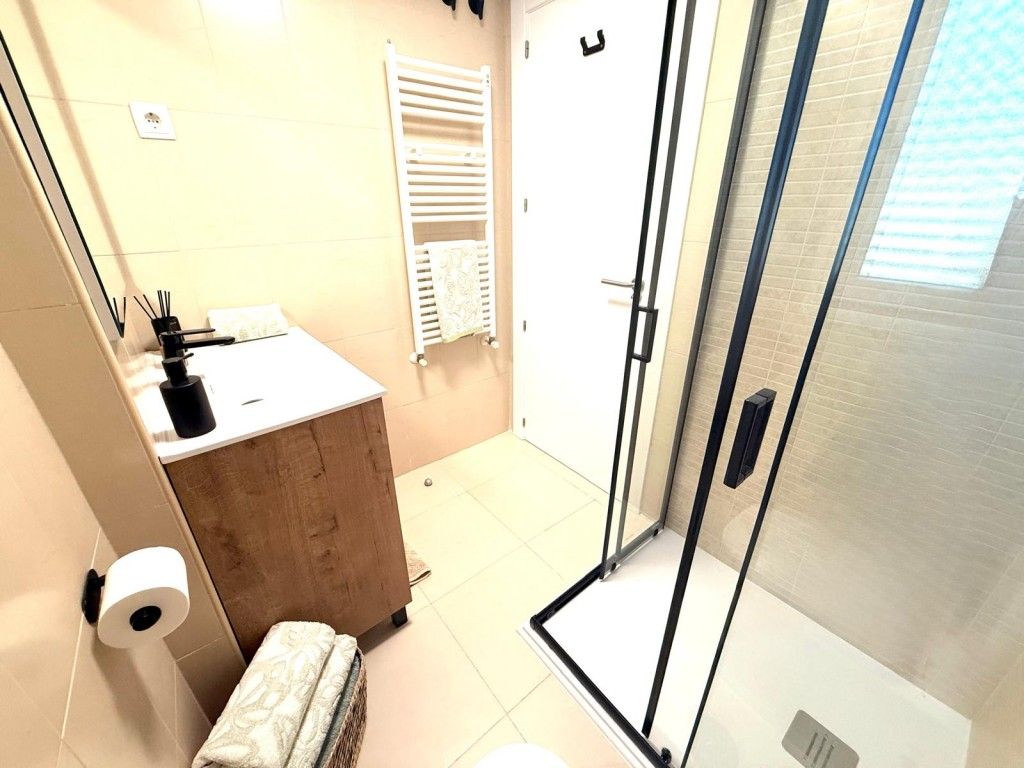 3-Bedroom Apartment in Sucina - Image 28