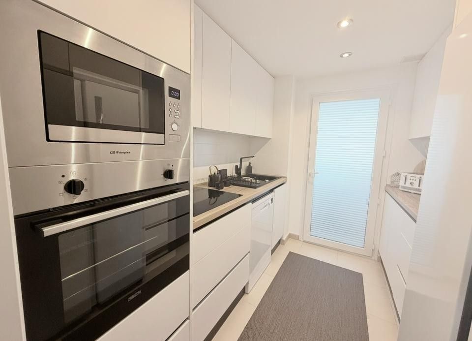 3-Bedroom Apartment in Sucina - Image 9