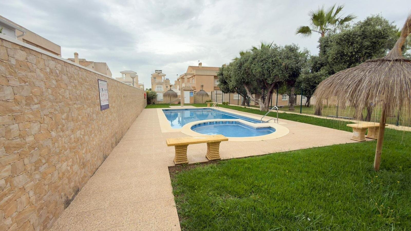 2-Bedroom Semi-detached house in Aguas Nuevas, Torrevieja - Image 17
