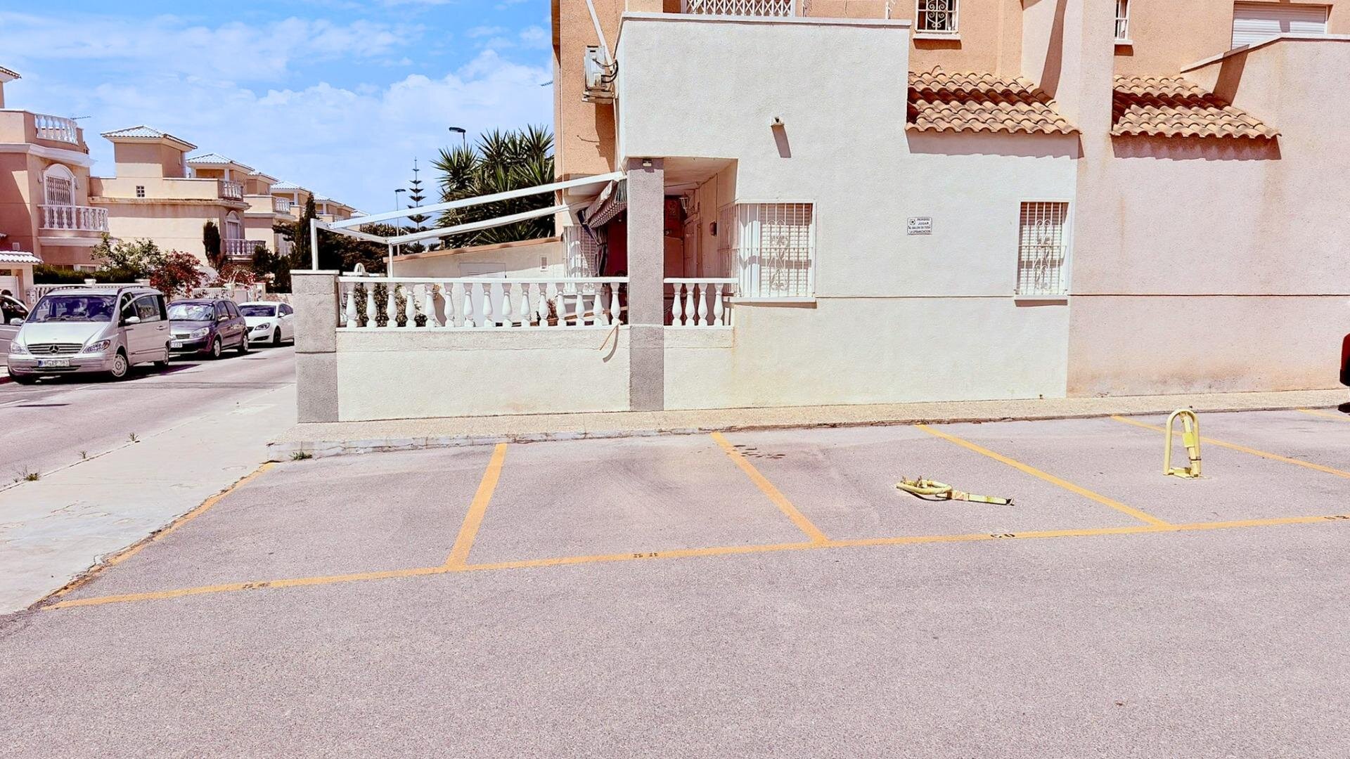 2-Bedroom Semi-detached house in Aguas Nuevas, Torrevieja - Image 19