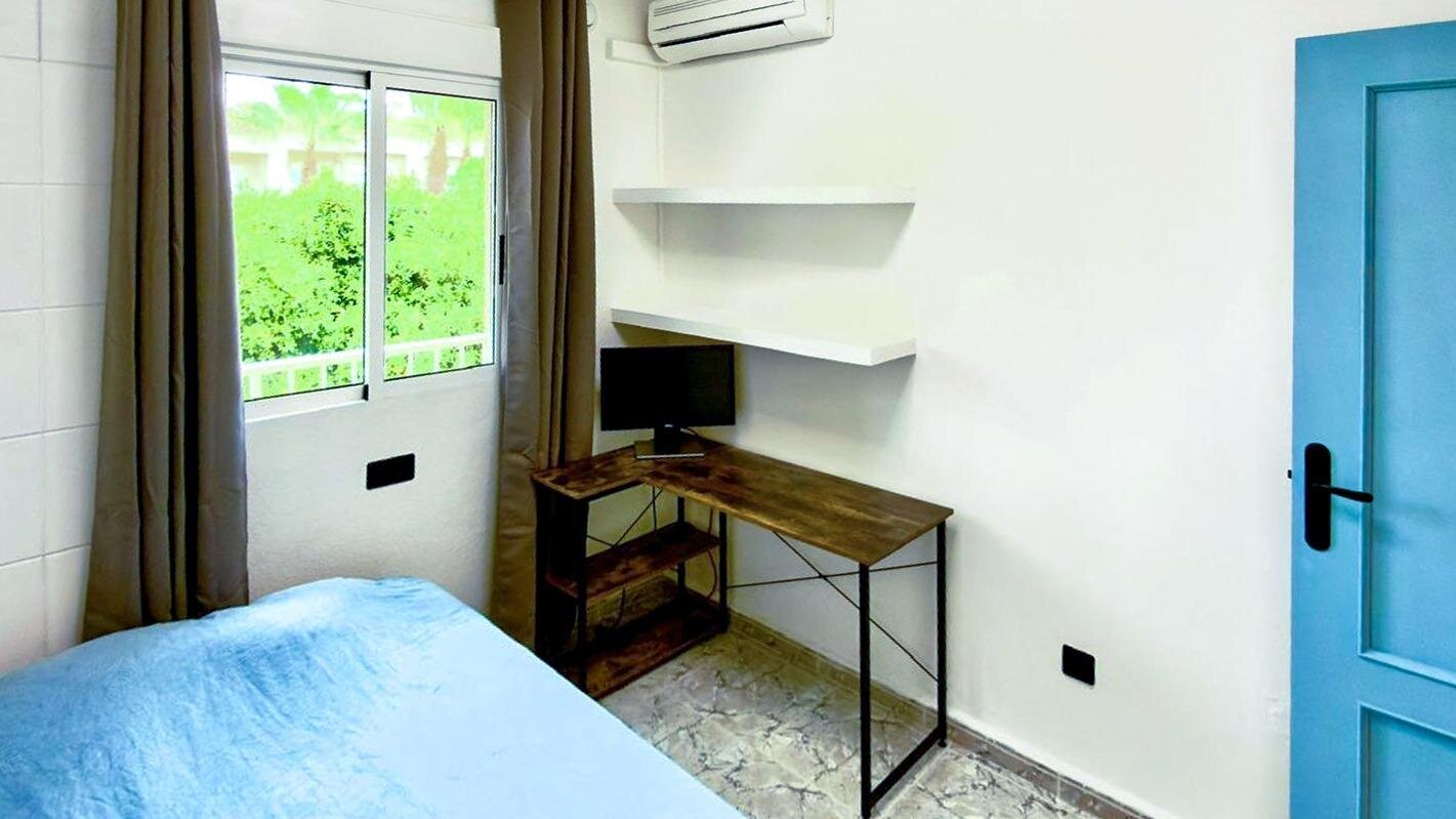 2-Bedroom Semi-detached house in Aguas Nuevas, Torrevieja - Image 5
