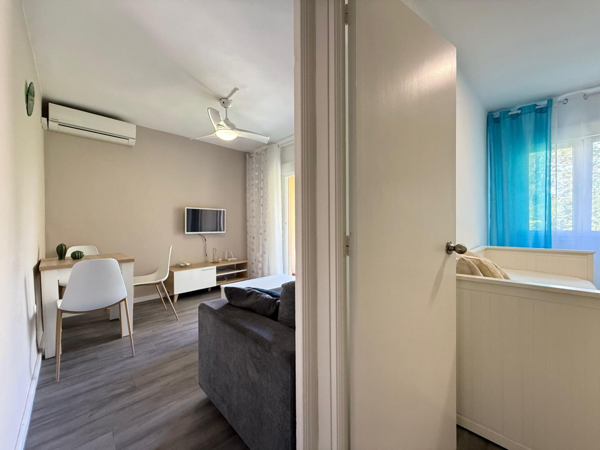 2-Bedroom Penthouse in Villananitos, San Pedro del Pinatar - Image 10