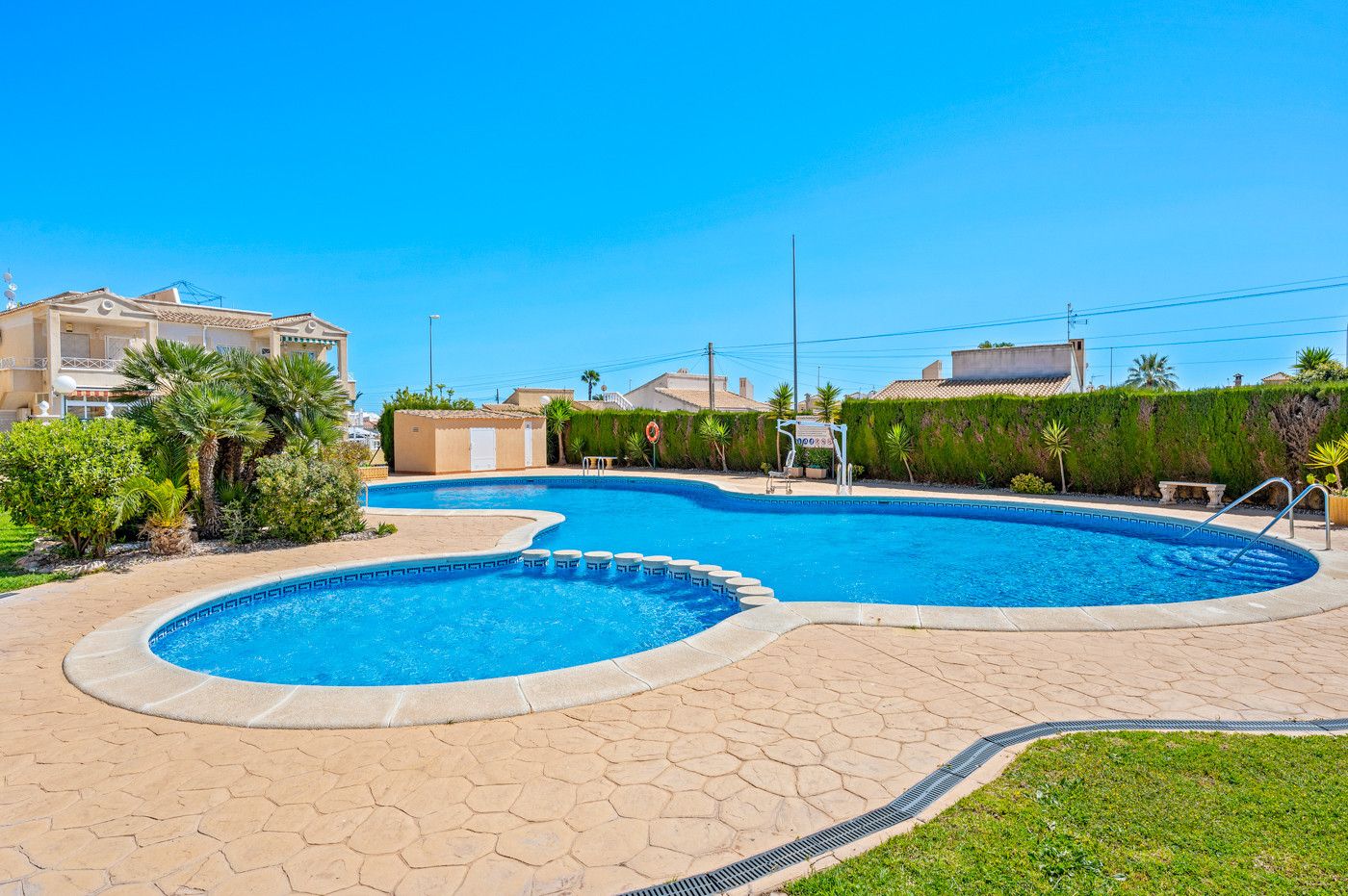 2-Bedroom Bungalow in La Chismosa, Orihuela Costa - Image 34