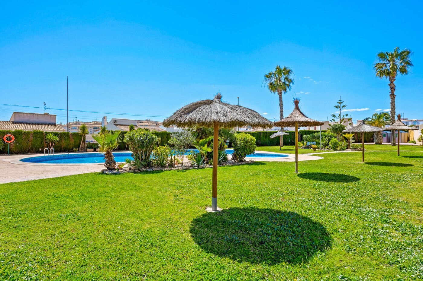 2-Bedroom Bungalow in La Chismosa, Orihuela Costa - Image 36