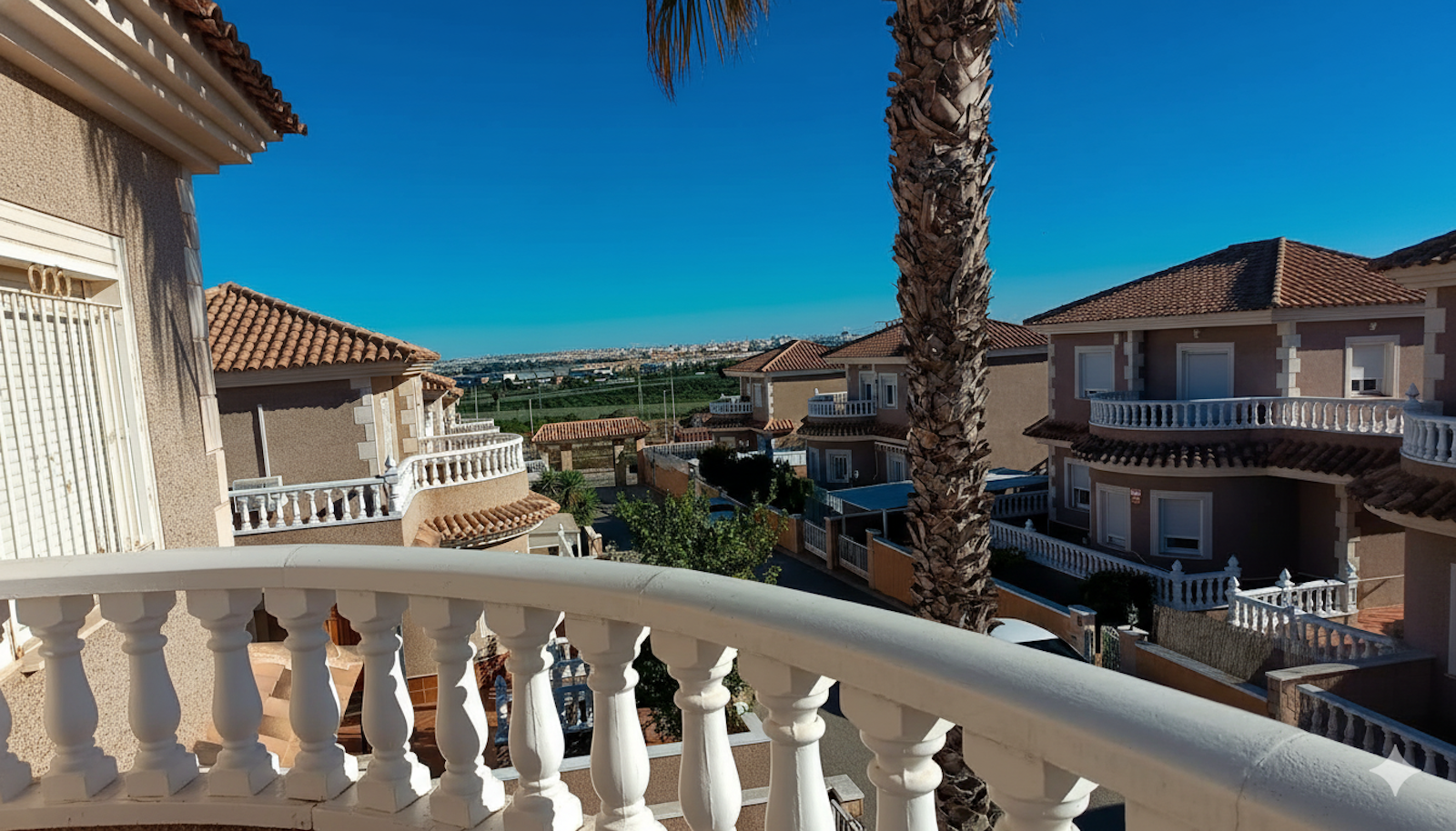 Villa de 4 Chambres à Centro, Torrevieja - Image 5