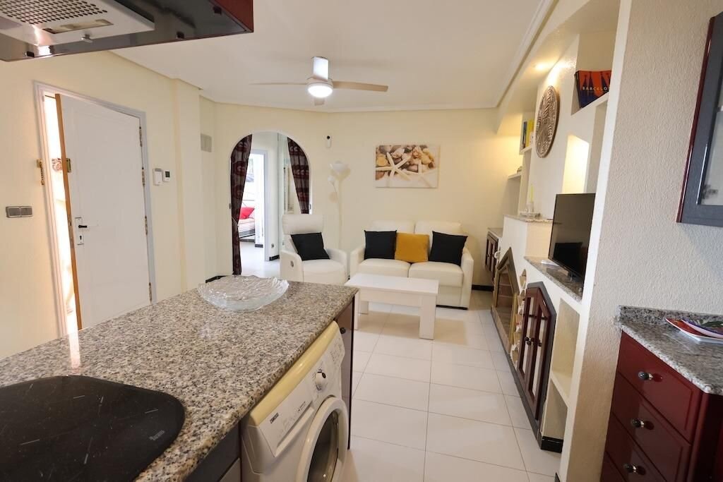 2-Bedroom Apartment in La Siesta, Torrevieja - Image 17