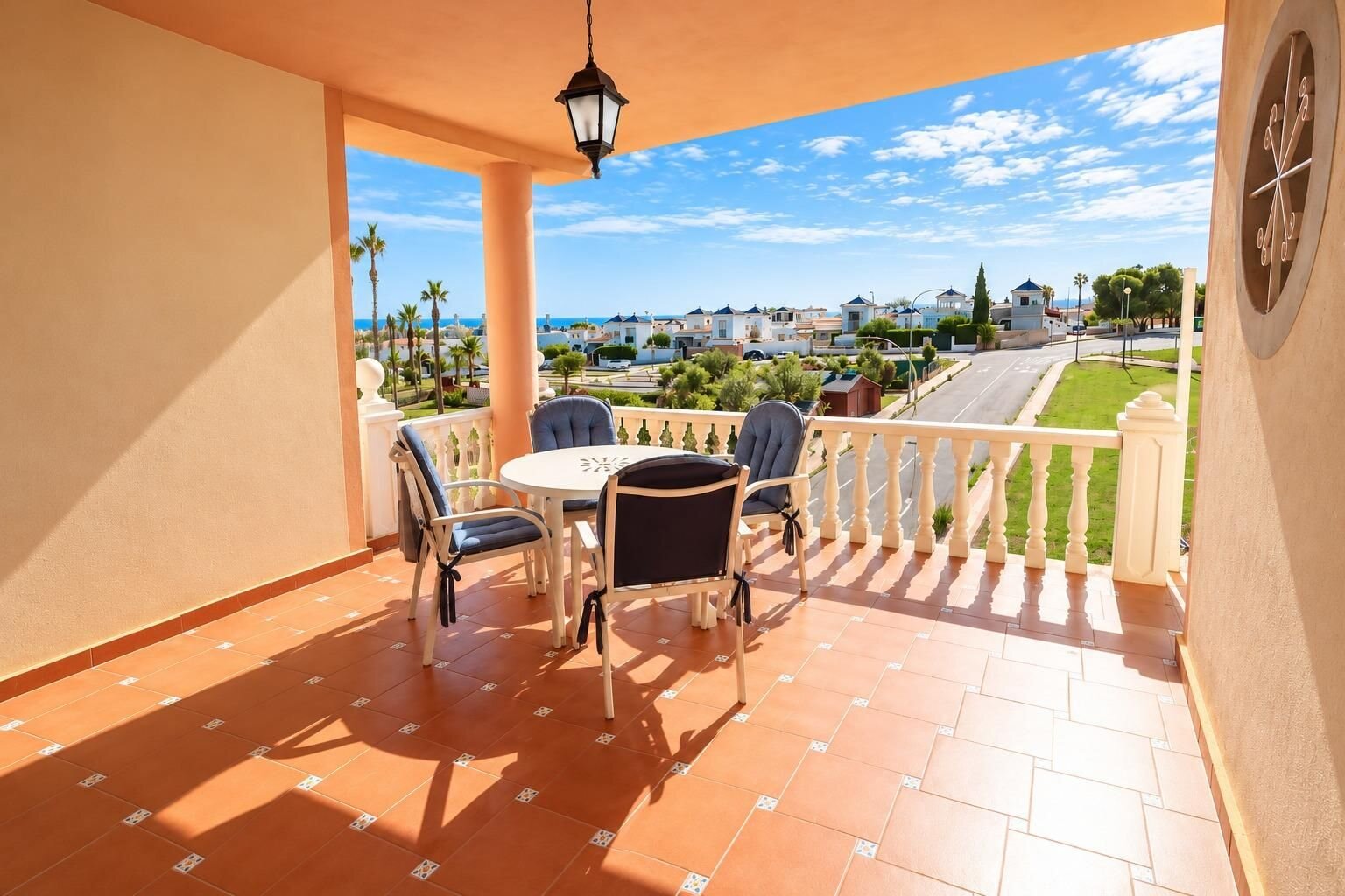 2-Bedroom Apartment in La Siesta, Torrevieja - Image 4