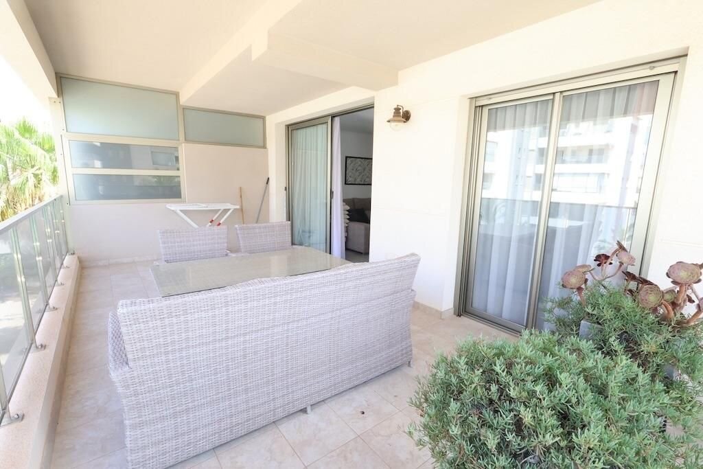 2-Bedroom Apartment in Los Dolses, Orihuela Costa - Image 13