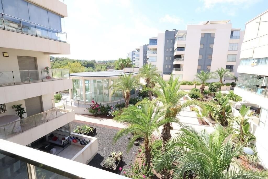 2-Bedroom Apartment in Los Dolses, Orihuela Costa - Image 17