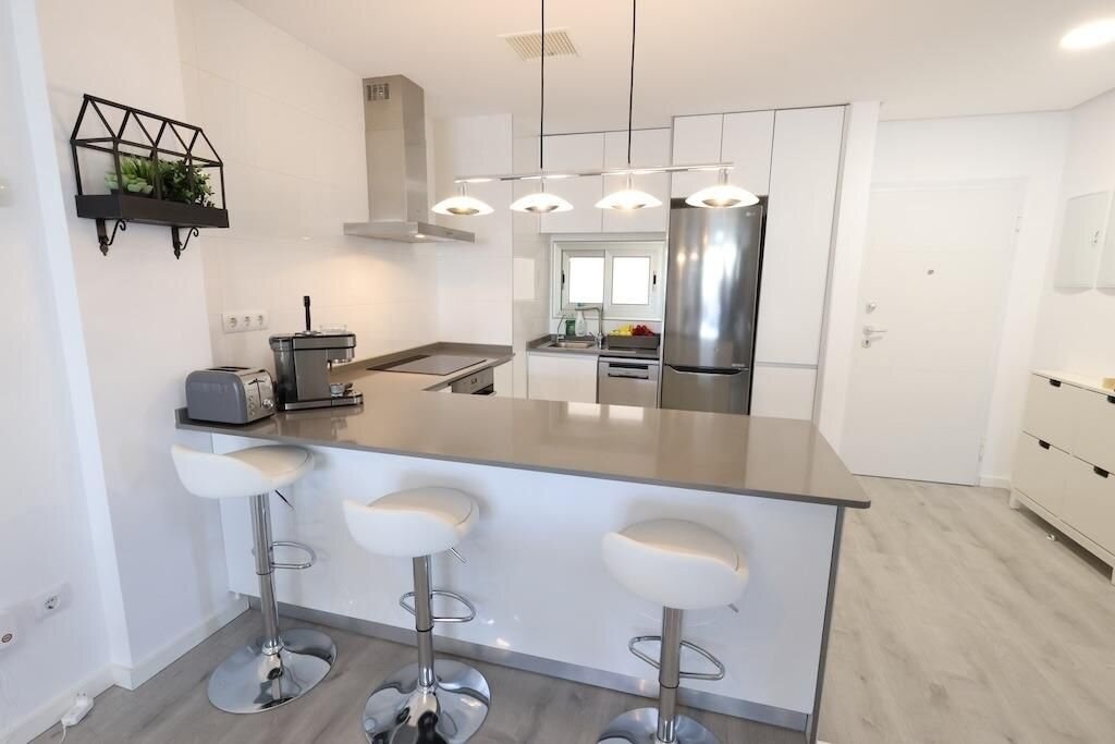 2-Bedroom Apartment in Los Dolses, Orihuela Costa - Image 2