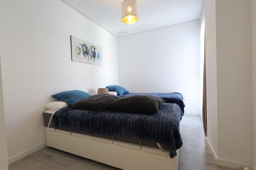 2-Bedroom Apartment in Los Dolses, Orihuela Costa - Image 9