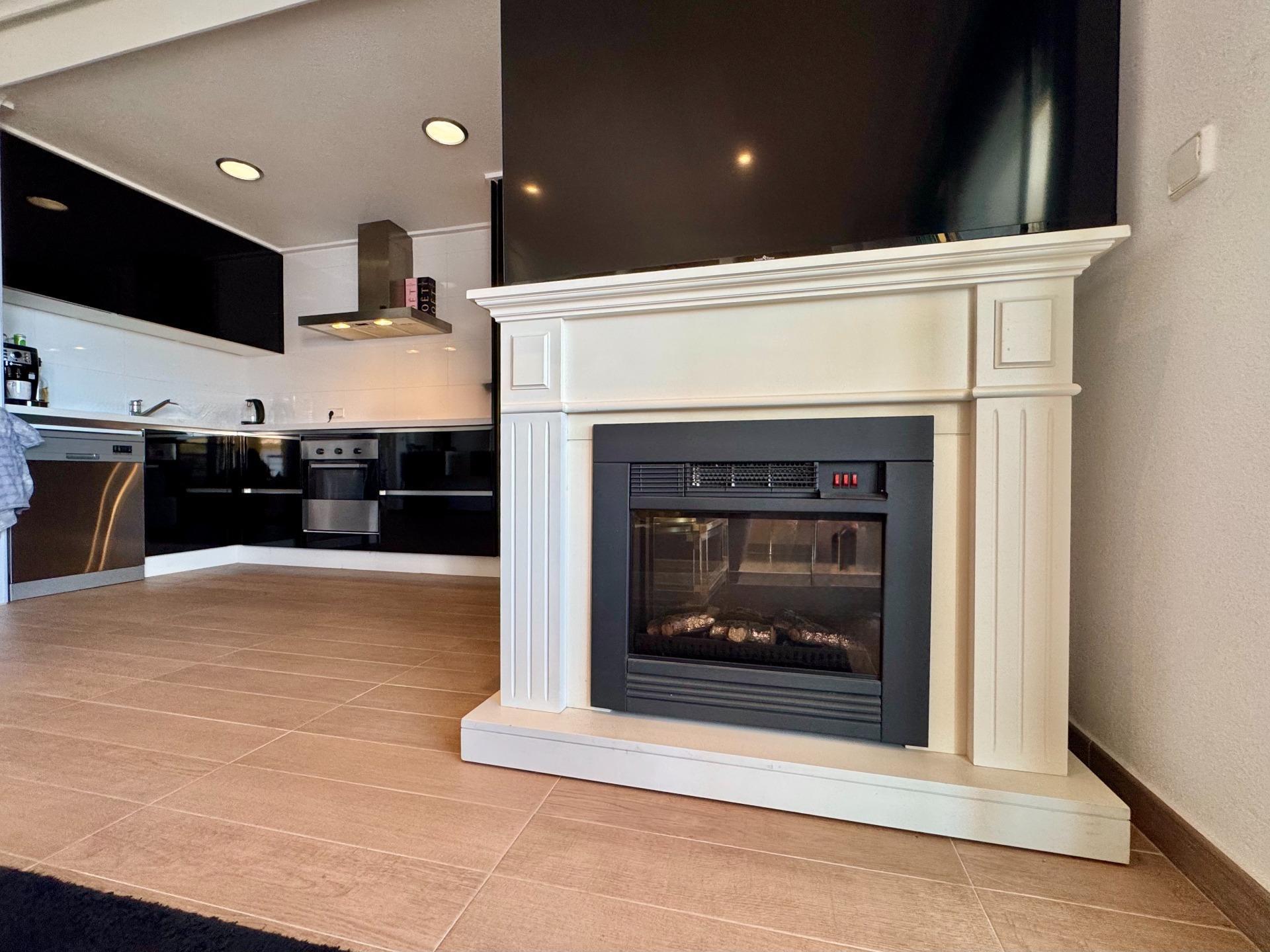 2-Bedroom Apartment in Villamartín-las Filipinas, Orihuela Costa - Image 14