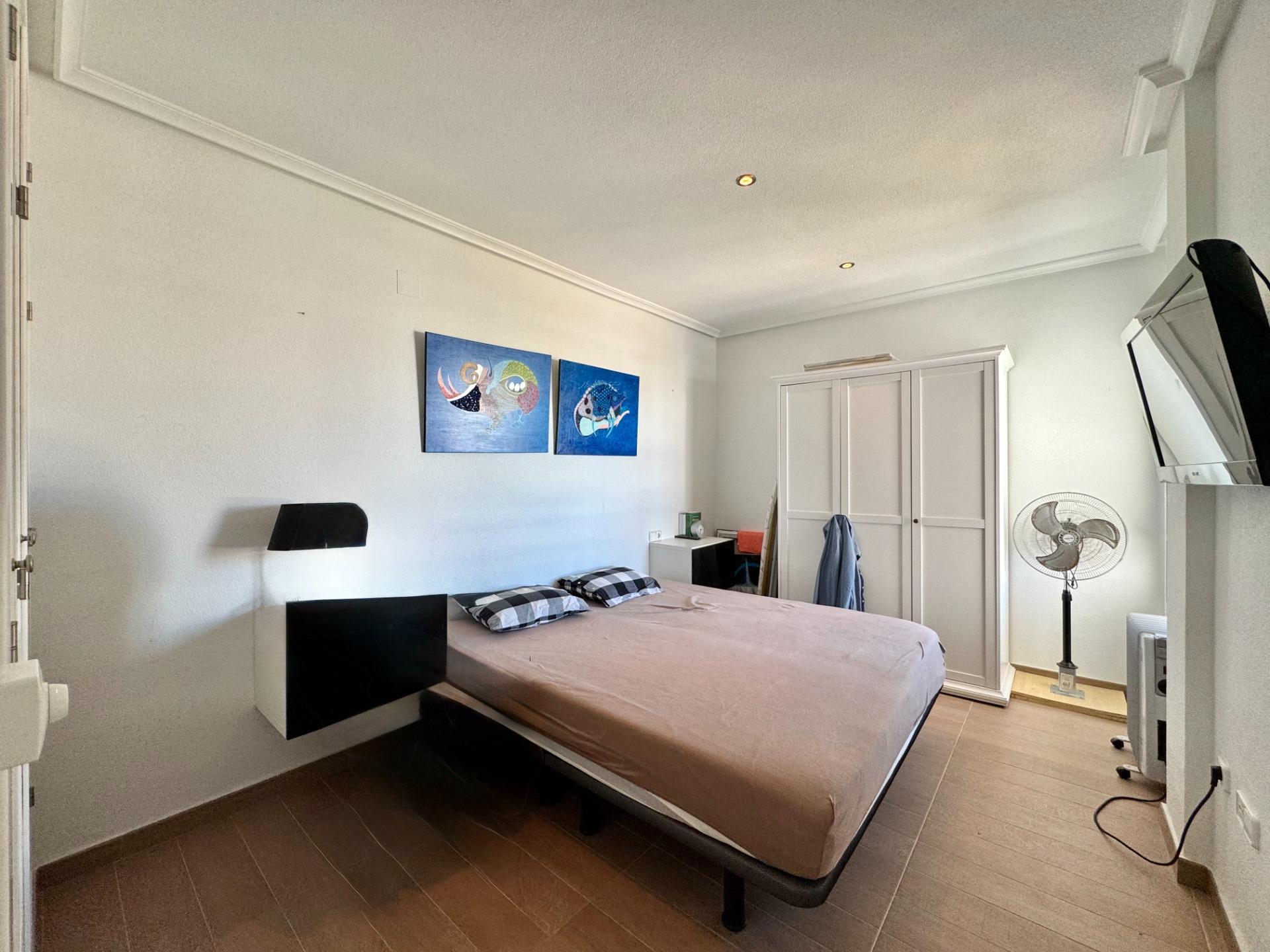 2-Bedroom Apartment in Villamartín-las Filipinas, Orihuela Costa - Image 4