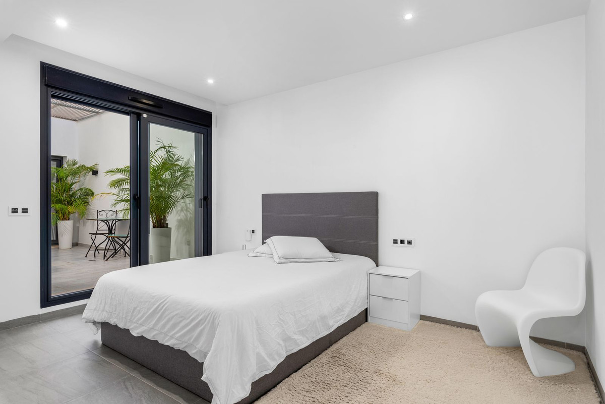 Villa individuelle de 4 Chambres à, San Miguel de Salinas... - Image 21